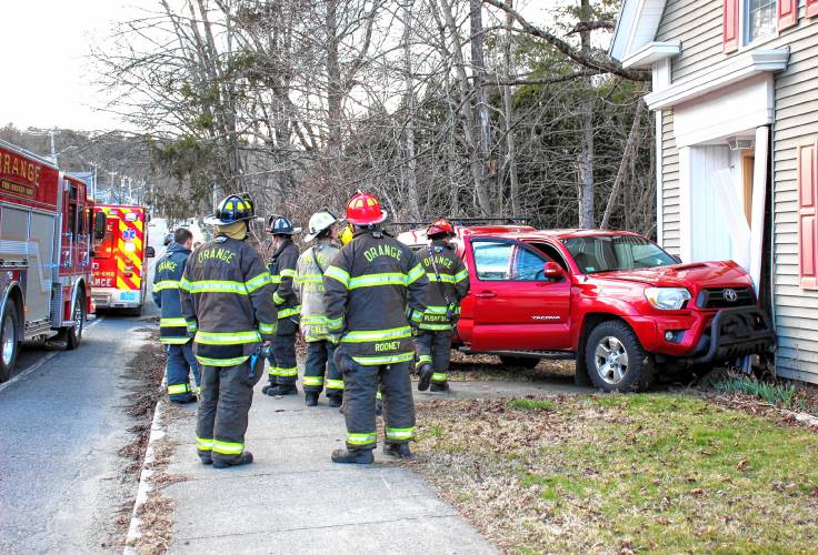 The Orange Fire Department responded to a report of a vehicle that struck a house on West River Street near Walnut Hill on Tuesday at 5:08 p.m. According to the Fire Department, the driver was able to get out of the truck on their own and was transported to Athol Hospital with non-life-threatening injuries. Damage to the home was found to be mostly cosmetic in nature. The Orange Fire Department responded to a report of a vehicle that struck a house on West River Street near Walnut Hill on Tuesday at 5:08 p.m. According to the Fire Department, the driver was able to get out of the truck on their own and was transported to Athol Hospital with non-life-threatening injuries. Damage to the home was found to be mostly cosmetic in nature.