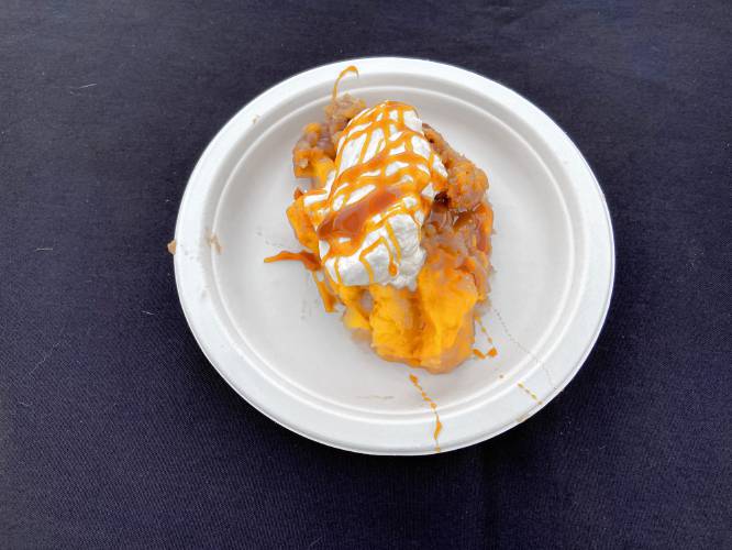 The judges awarded first prize to the Peach Caramel Crumble Pie lovingly prepared by Justin Malone of South Deerfield. His presentation was superb; he topped the crumb pie with freshly whipped cream and then drizzled caramel sauce on top.