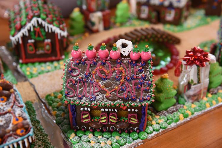 Families with children ages 3 to 16 are invited to make gingerbread houses at the Great Falls Discovery Center in Turners Falls on Saturday, Dec. 21, from 1 to 3 p.m. Families with children ages 3 to 16 are invited to make gingerbread houses at the Great Falls Discovery Center in Turners Falls on Saturday, Dec. 21, from 1 to 3 p.m.