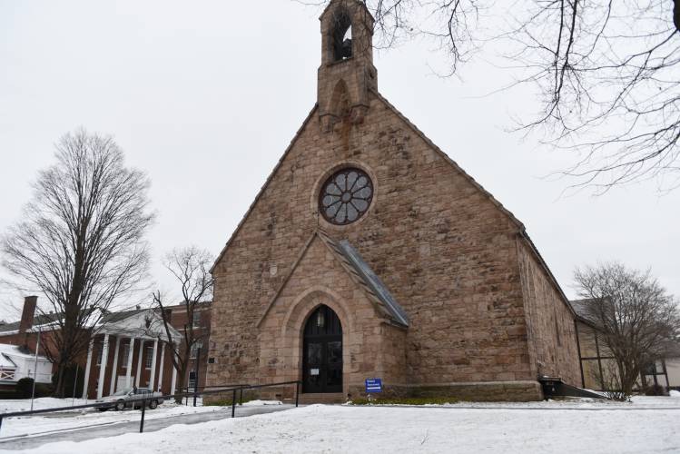 Patrons can visit the Episcopal Church of Saints James and Andrew in Greenfield on Friday, Dec. 13, from 4 to 8 p.m. and Saturday, Dec. 14, from 9 a.m. to noon to shop a variety of new and used winter sports equipment. Patrons can visit the Episcopal Church of Saints James and Andrew in Greenfield on Friday, Dec. 13, from 4 to 8 p.m. and Saturday, Dec. 14, from 9 a.m. to noon to shop a variety of new and used winter sports equipment.